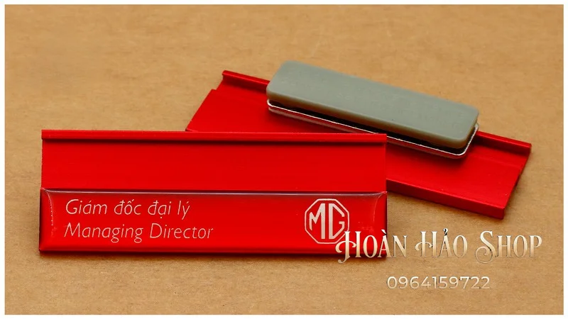 Thẻ tên thay đổi tên BT09