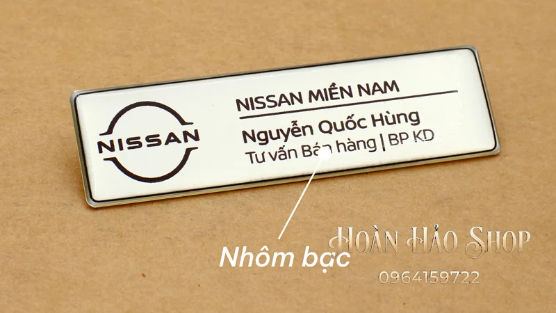 Làm bảng tên đeo áo giá rẻ